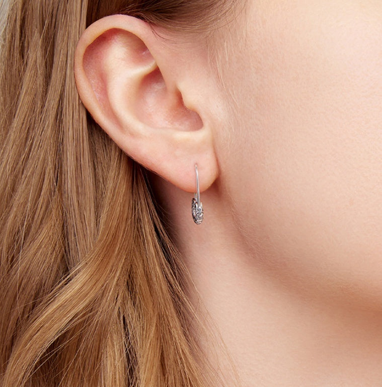 Retro Grass Pattern Clip-On Ear Hook