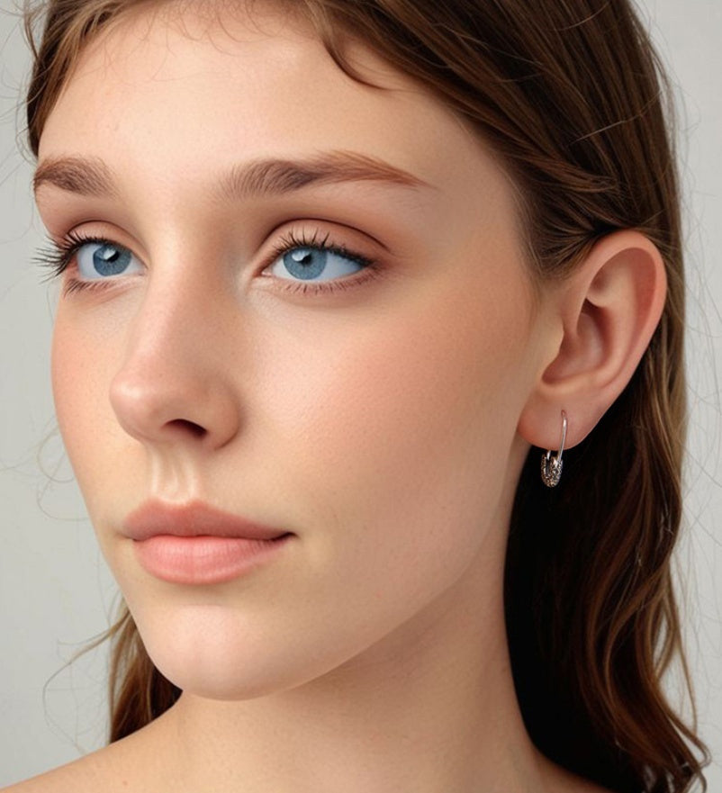 Retro Grass Pattern Clip-On Ear Hook