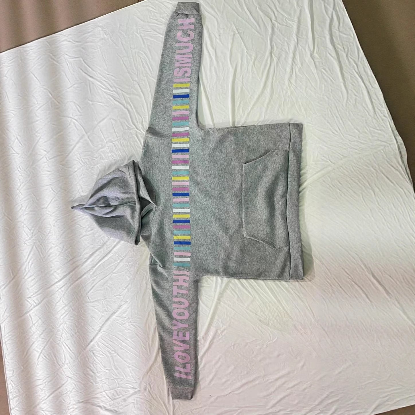 Vintage Rainbow Bar Graphic Long-Sleeve Sweatshirt