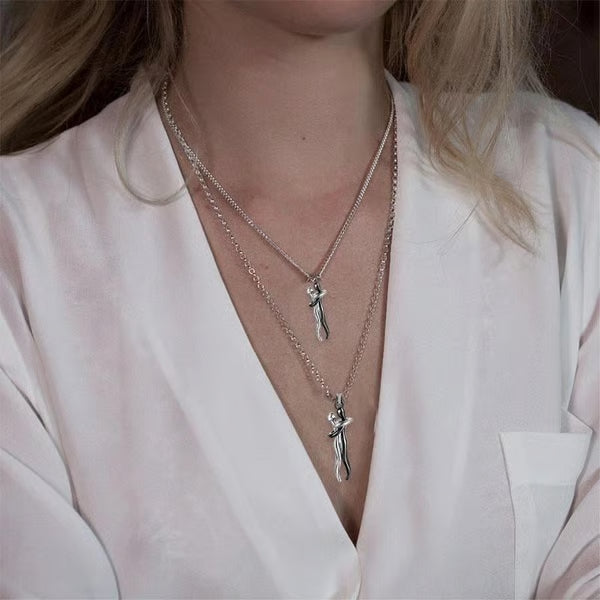 Love Style Hug Necklace