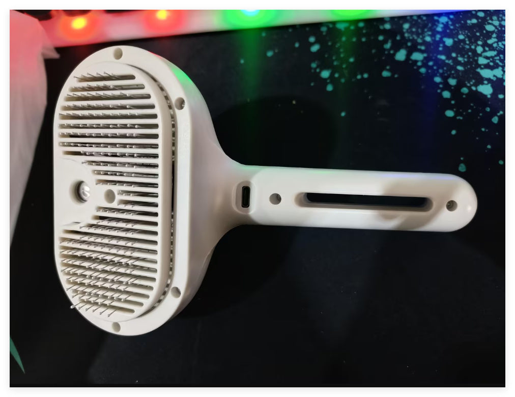 Mist Humidifier Dematting Tool | Self-Cleaning Dog & Cat Grooming Brush